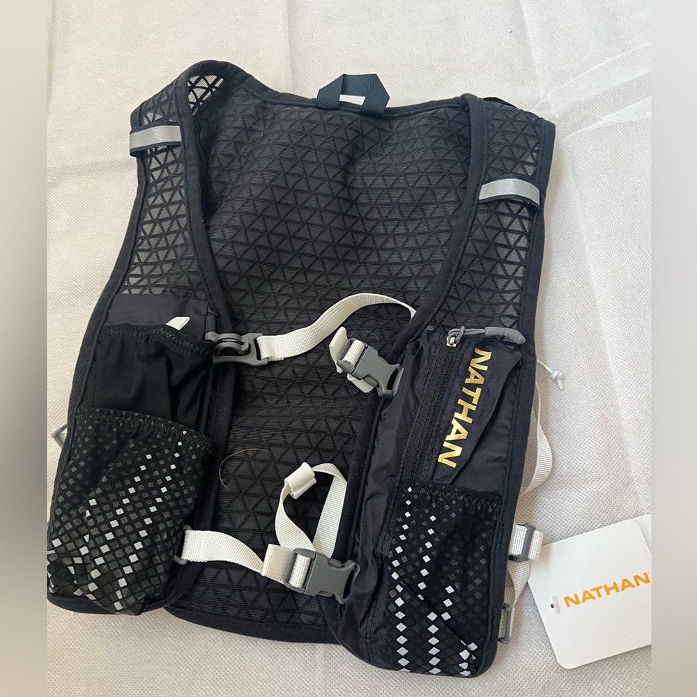 Nathan running bag